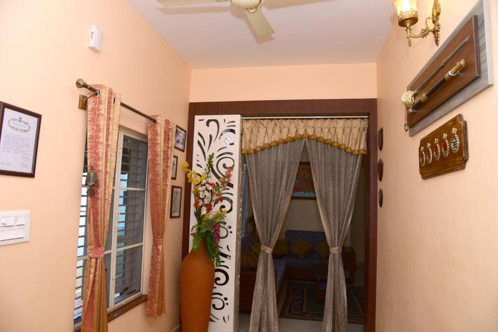 S R Luxurious Fully Ac 3 Bhk Bunglow Mysore Villa Eksteriør billede