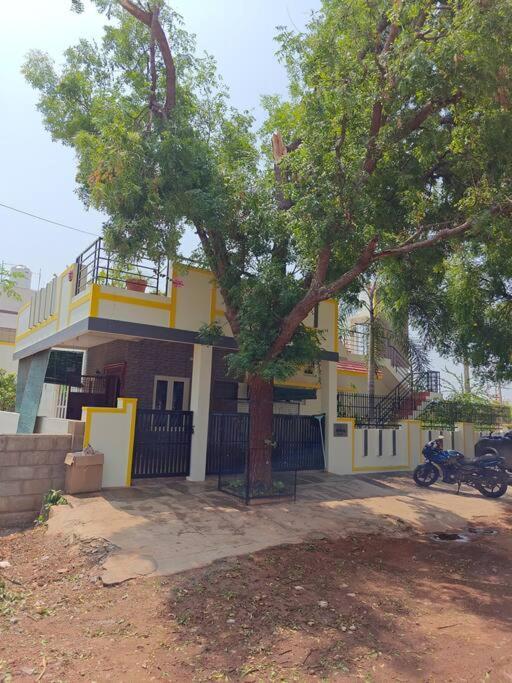 S R Luxurious Fully Ac 3 Bhk Bunglow Mysore Villa Eksteriør billede