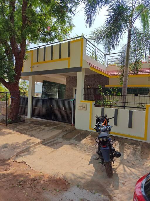 S R Luxurious Fully Ac 3 Bhk Bunglow Mysore Villa Eksteriør billede